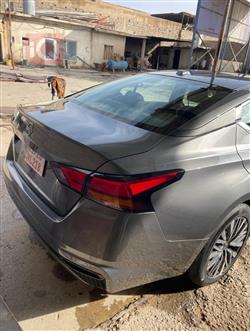 نيسان ألتيما